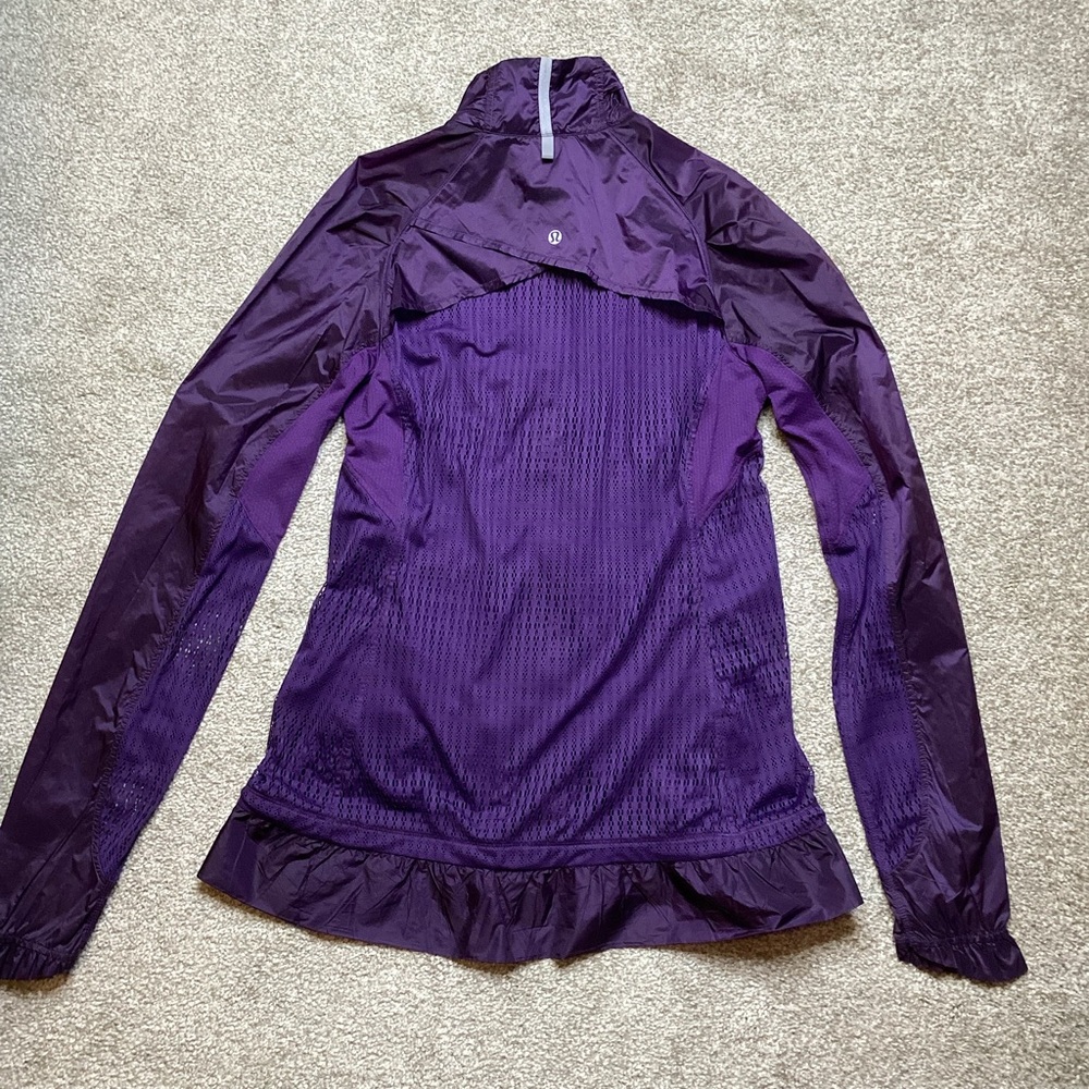 Lululemon Run: Wild Jacket Concord Grape Purple Nothin’ To Hide Mesh Wind Light - Picture 14 of 16